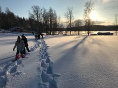 Snowshoeing to the lake